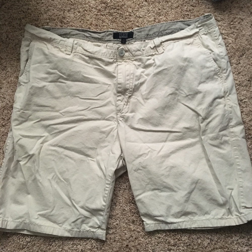 Men's Tan Shorts- Saks Fifth